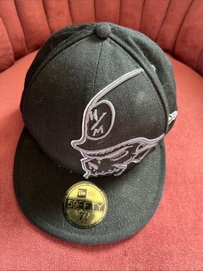 New Era Black Fitted 59FIFTY Cap with Gray Raised Embroidery